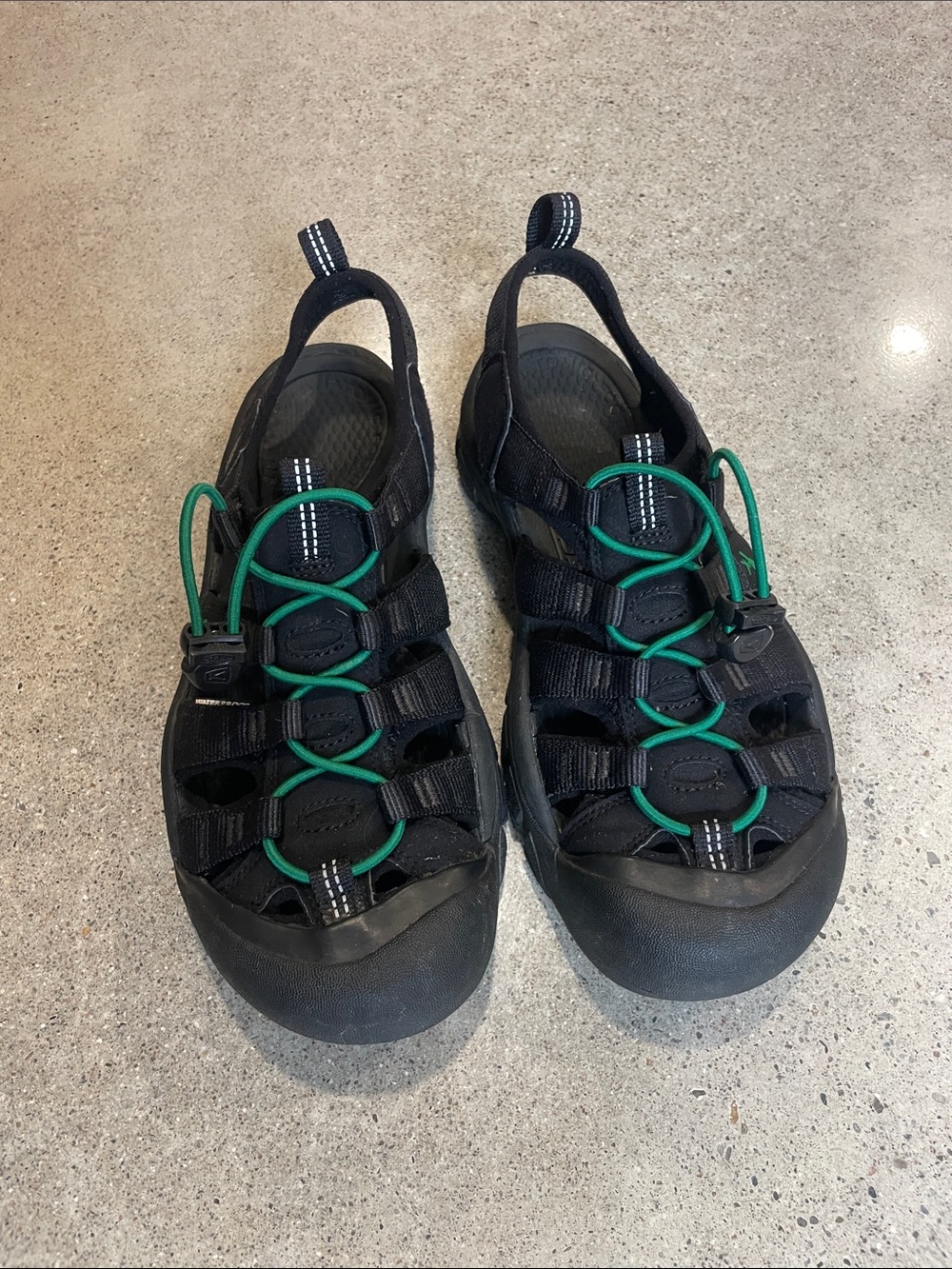Women’s Keen Outdoor Sandal - Black with Green Bungee Laces